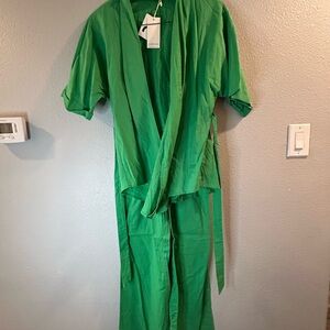 Commense Lush Green Garment